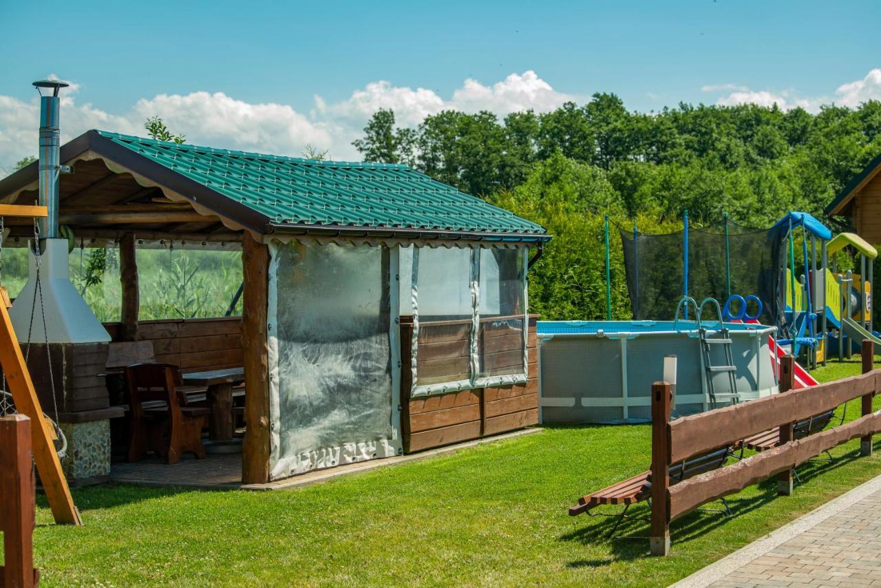Domki, Apartamenty I Restauracja Wloczega Gąski エクステリア 写真