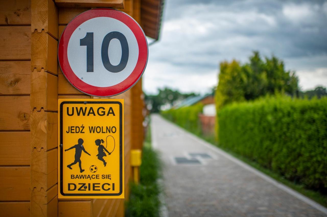 Domki, Apartamenty I Restauracja Wloczega Gąski エクステリア 写真