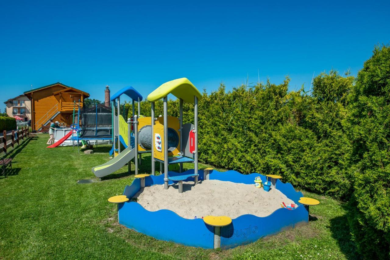 Domki, Apartamenty I Restauracja Wloczega Gąski エクステリア 写真