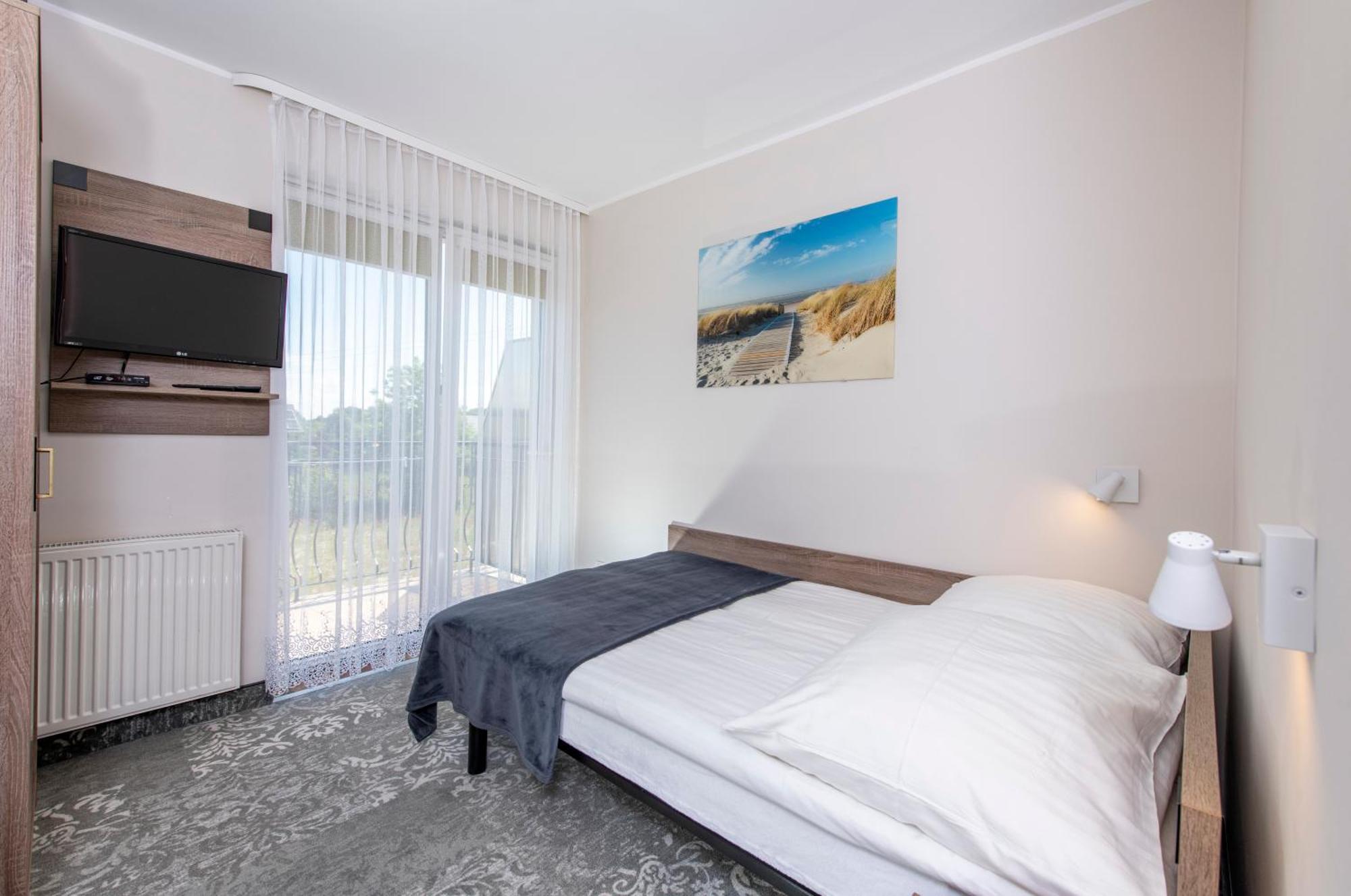 Domki, Apartamenty I Restauracja Wloczega Gąski エクステリア 写真