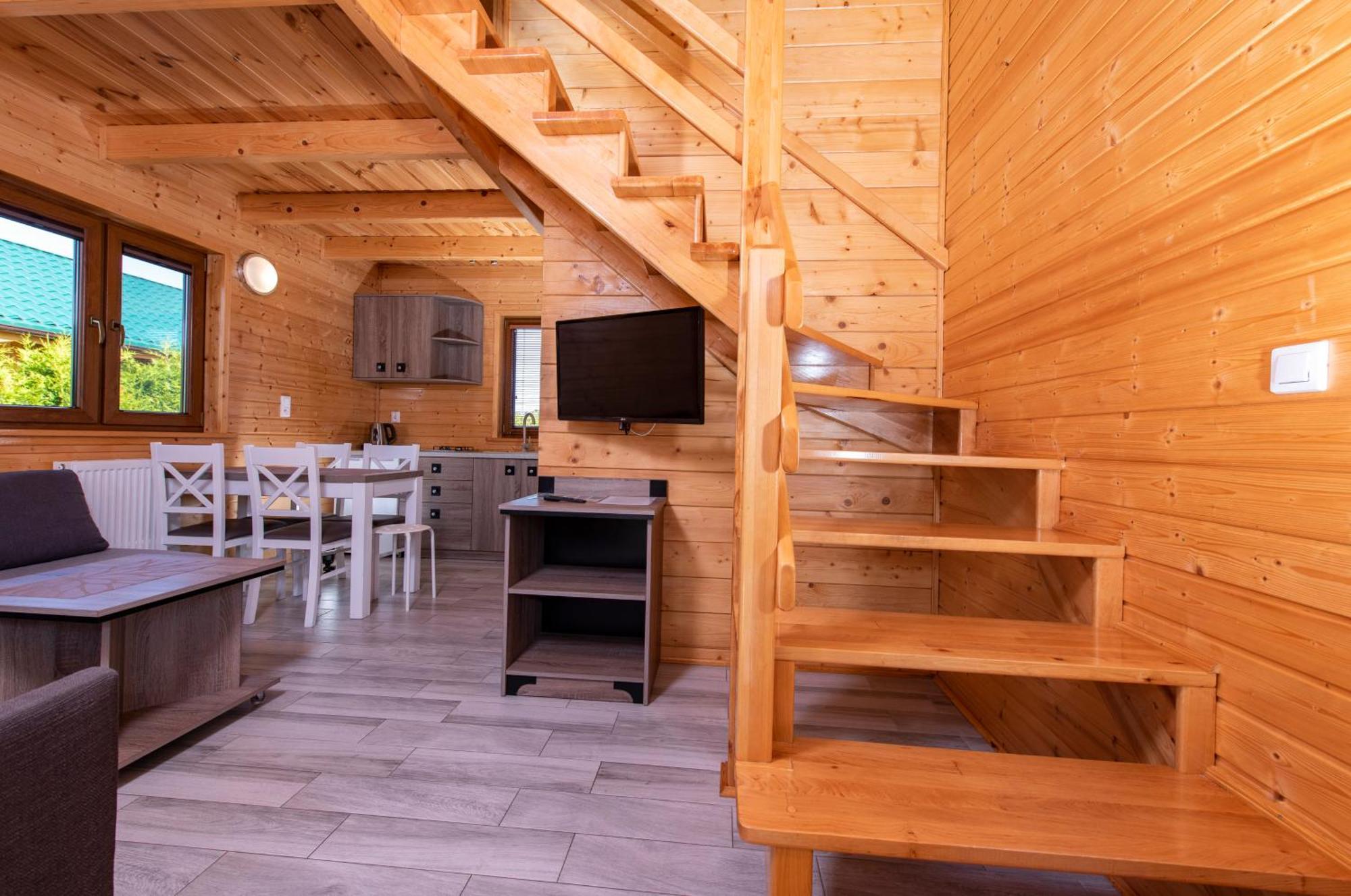 Domki, Apartamenty I Restauracja Wloczega Gąski エクステリア 写真