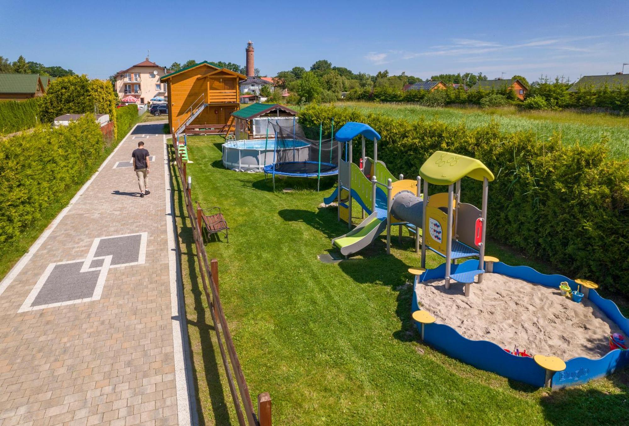 Domki, Apartamenty I Restauracja Wloczega Gąski エクステリア 写真